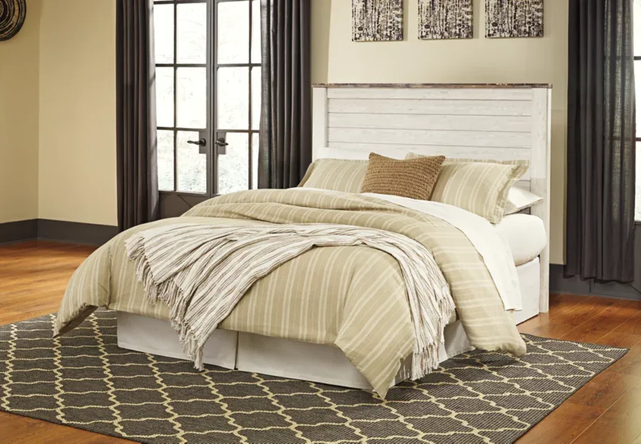 Ashley Willowton queen panel bed